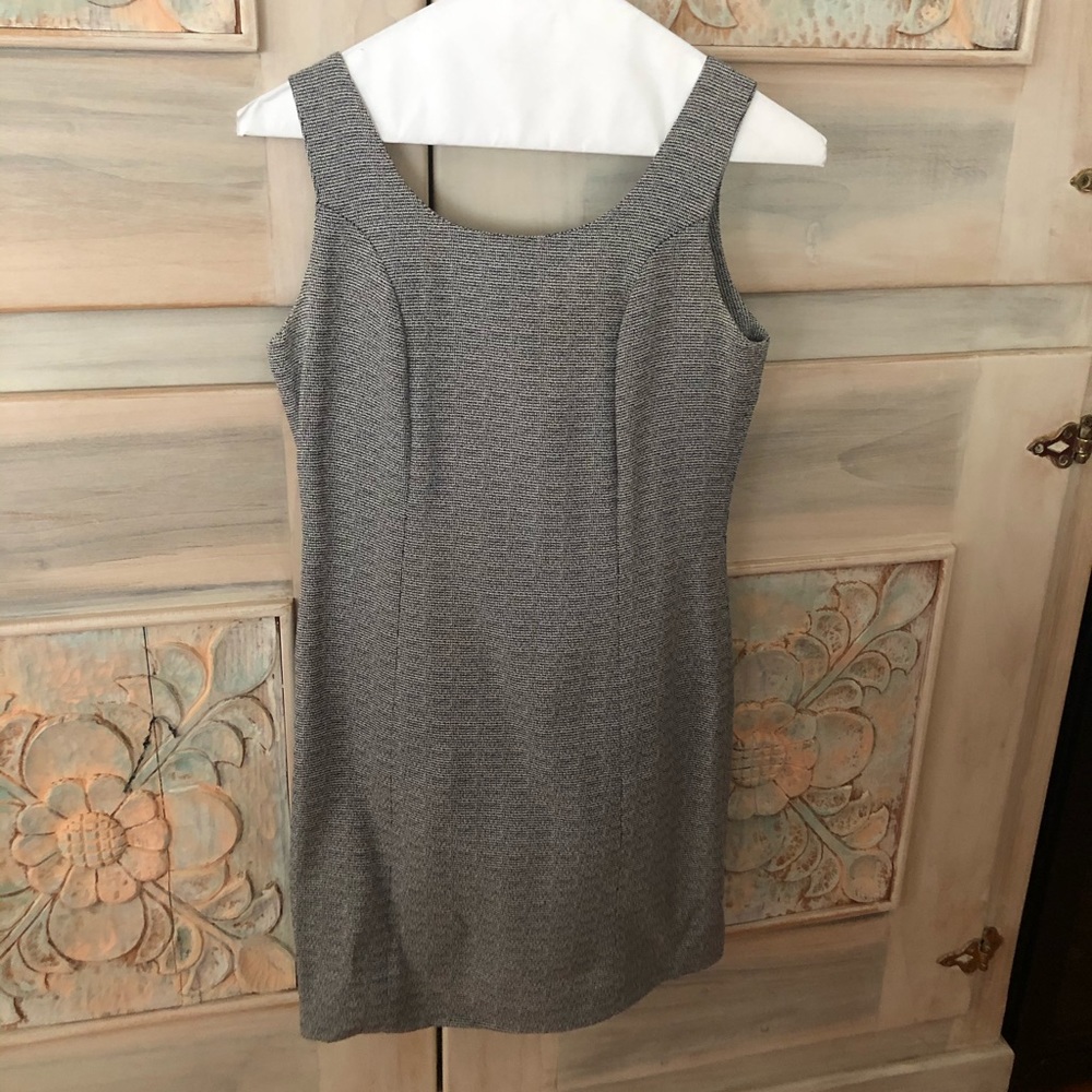Swinger Pret a Porter Black White Dress